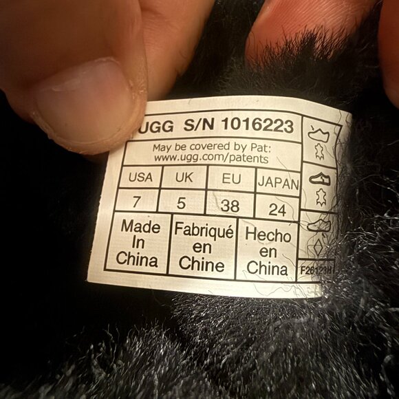 UGG® Women's Classic II Short Boots Charcoal Black SIze 7 - Picture 9 of 11